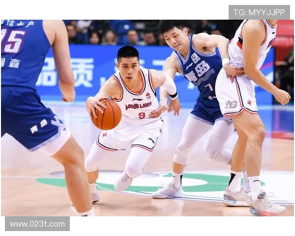 2018年CBA季后赛上海队与江苏队激烈对决回顾与分析 2018年CBA季后赛上海队与江苏队激烈对决回顾与分析