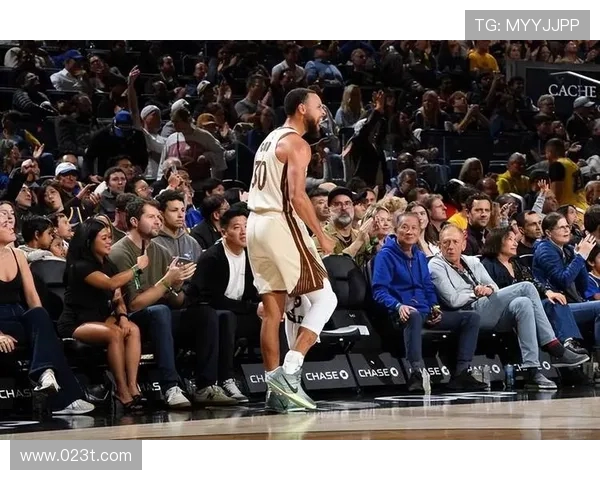 勇士与爵士精彩对决全场回放尽览比赛高潮与精彩瞬间