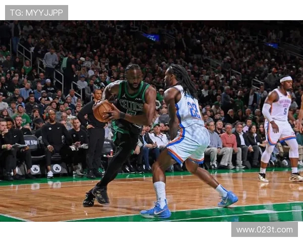 火箭队与凯尔特人中央的激烈对决揭示篮球战术的博弈与精彩瞬间